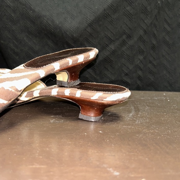 Coach Sandals - Picture 3 of 3